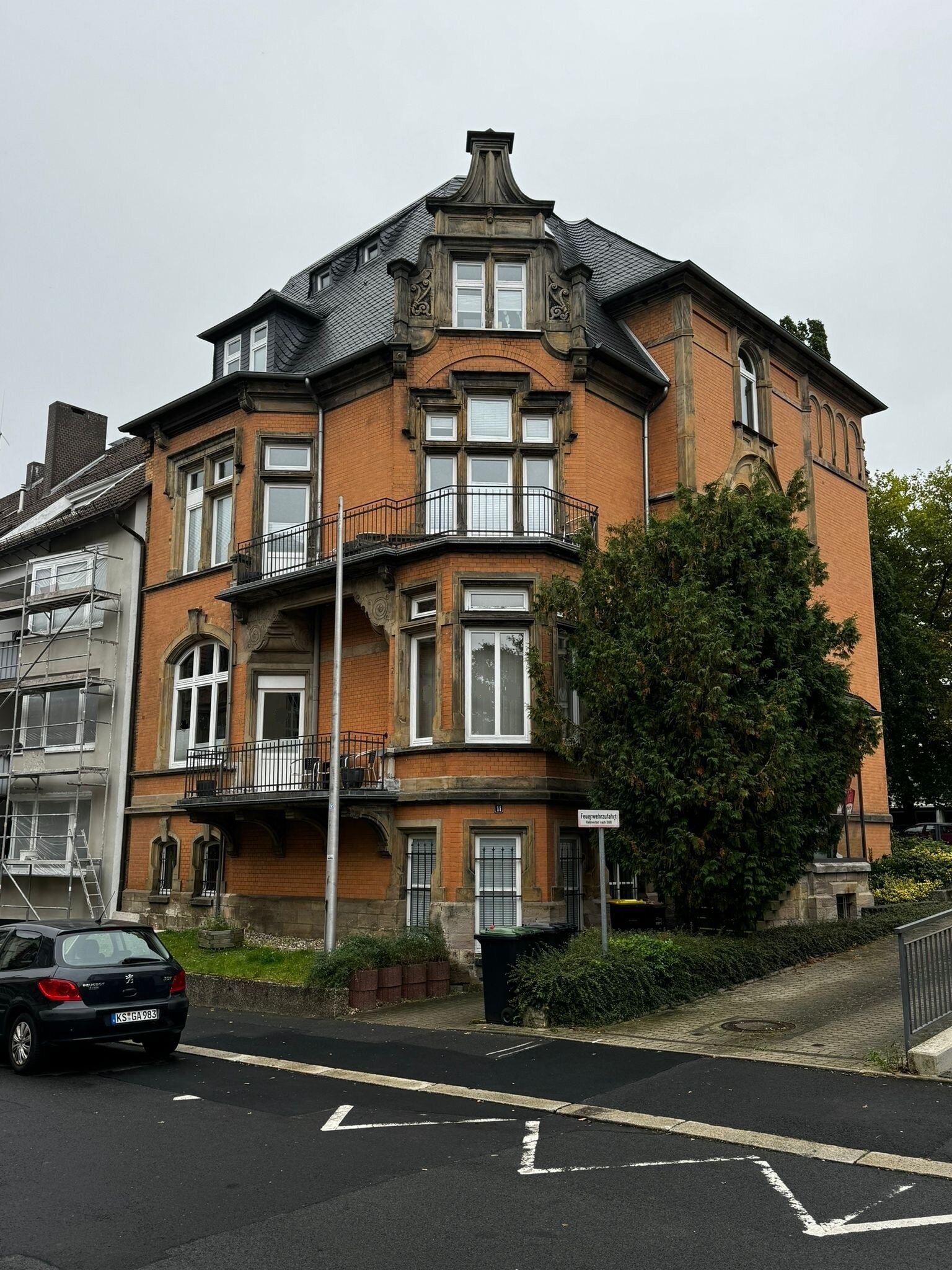 Haus zum Kauf als Kapitalanlage geeignet 1.390.000 € 11 Zimmer 388 m²<br/>Wohnfläche 393 m²<br/>Grundstück Karthäuserstraße Kassel 34117