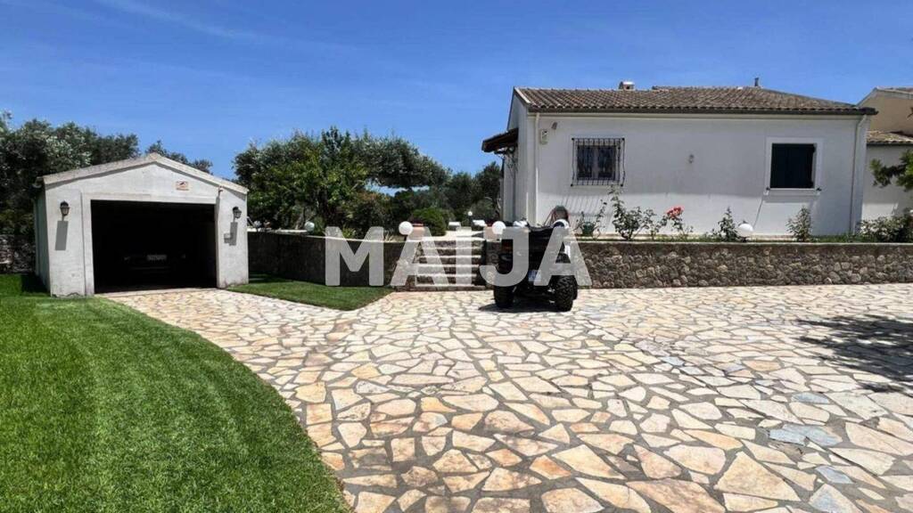 Villa zum Kauf 330.000 € 3 Zimmer 78,2 m² 1.140 m² Grundstück Vasilika, Agios Ioannis Kerkira 491 00