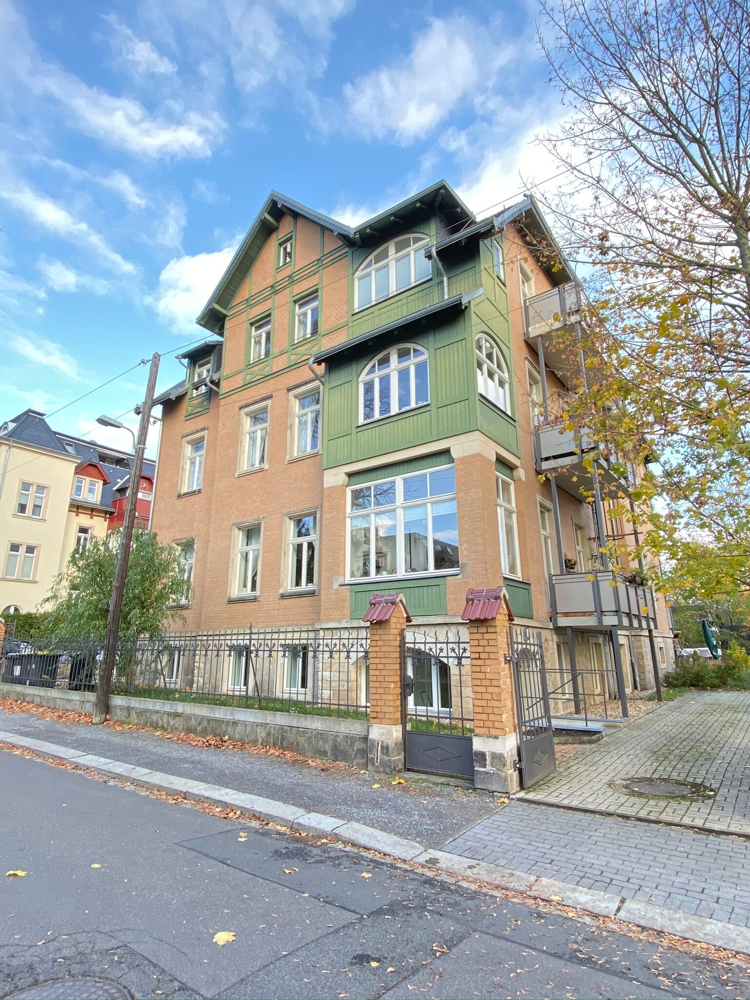 Wohnung zum Kauf 199.000 € 2 Zimmer 67 m²<br/>Wohnfläche Straußstraße 3 Loschwitz-Nordost (Am Weißen Adler) Dresden 01324