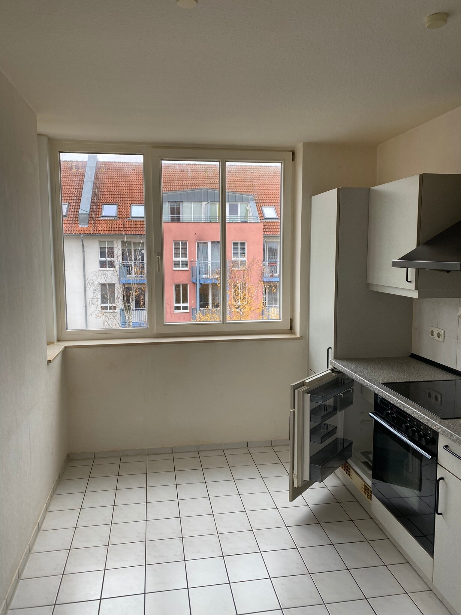 Wohnung zur Miete 552 € 2 Zimmer 58,7 m²<br/>Wohnfläche 2.<br/>Geschoss ab sofort<br/>Verfügbarkeit Lindenring 19 B Hennigsdorf 16761