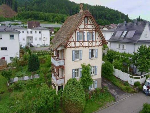 Haus zum Kauf 399.000 € 8 Zimmer 165 m² 654 m² Grundstück Wahlwies Stockach 78333