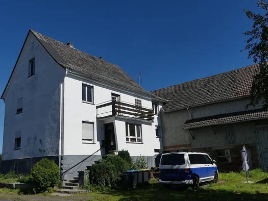 Einfamilienhaus zum Kauf provisionsfrei 66.500 € 7 Zimmer 190 m² 862 m² Grundstück Neustadt 35279