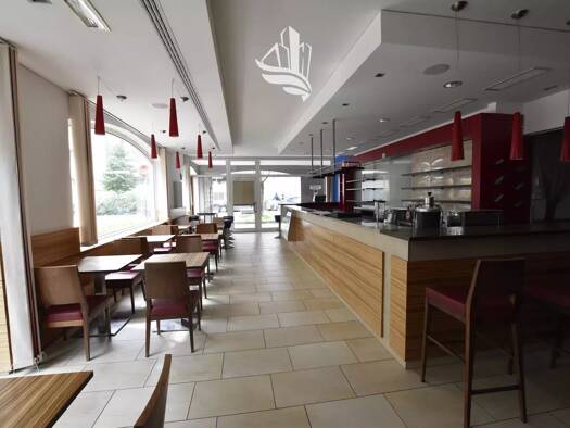 Laden zum Kauf 570.000 € 1 Zimmer Giacomo-Puccini-Allee Bozen 39100