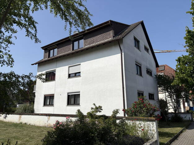 Wohnung zum Kauf provisionsfrei 215.000 € 3 Zimmer 87 m² Dachgeschoss, 2. Geschoss Nieder-Weisel Butzbach 35510
