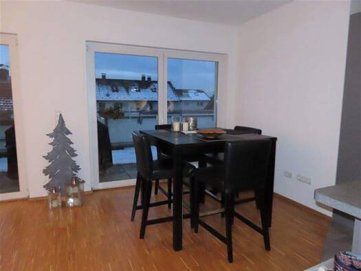 Penthouse zur Miete 820 € 2 Zimmer 74 m² frei ab 01.06.2026 Sandershausen Niestetal 34266