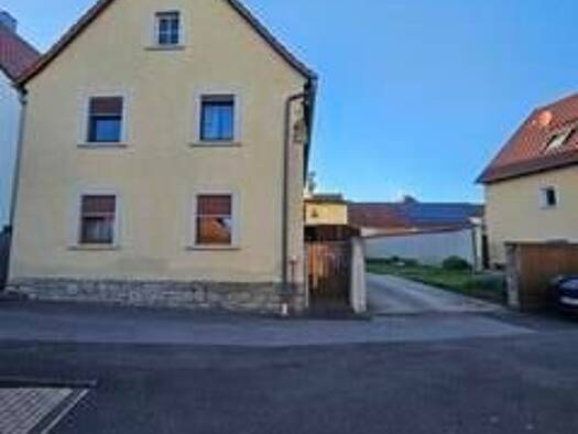 Mehrfamilienhaus zum Kauf 299.000 € 5 Zimmer 190 m² 446 m² Grundstück Gaukönigshofen 97253