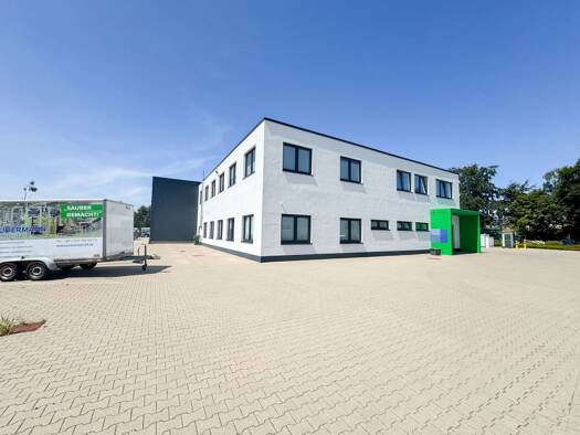 Produktionshalle zur Miete 10 € 1.980 m² Lagerfläche teilbar von 400 m² bis 1.980 m² Meinerzhagen Meinerzhagen 58540