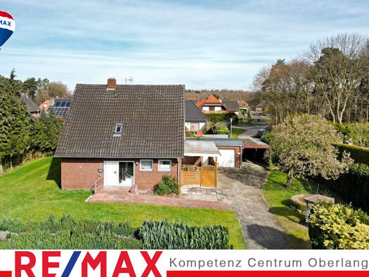 Einfamilienhaus zum Kauf 215.000 € 5 Zimmer 125 m² 1.242 m² Grundstück Walchum 26907