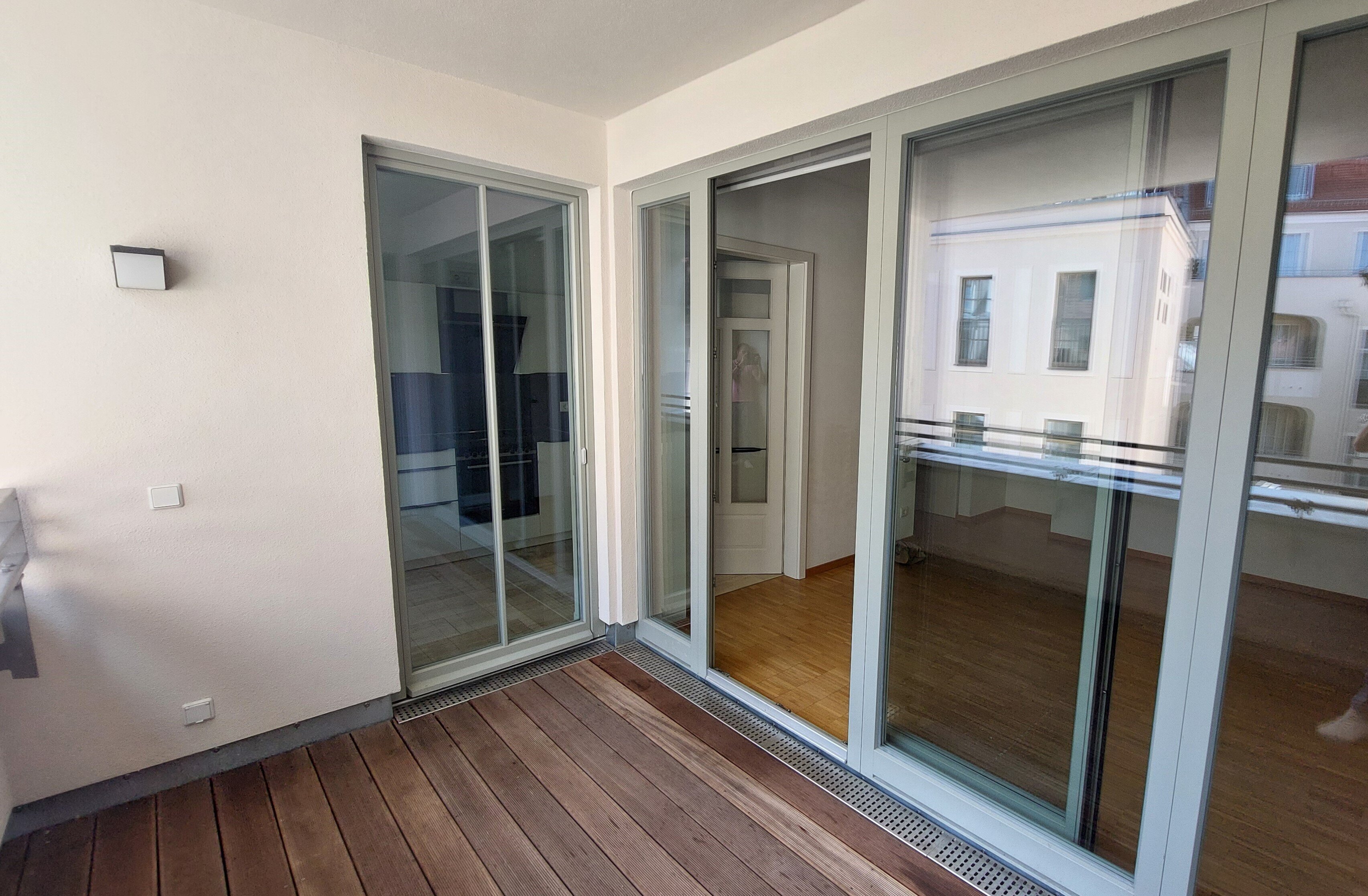 Wohnung zur Miete 1.837 € 4,5 Zimmer 126,7 m²<br/>Wohnfläche 5.<br/>Geschoss 01.10.2024<br/>Verfügbarkeit Jüdenhof 6 Innere Altstadt-Ost Dresden 01067