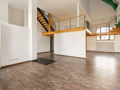 Wohnung zur Miete 1.400 € 5 Zimmer 200 m² frei ab sofort Dresdener Straße 20 Neukirch/Lausitz 01904