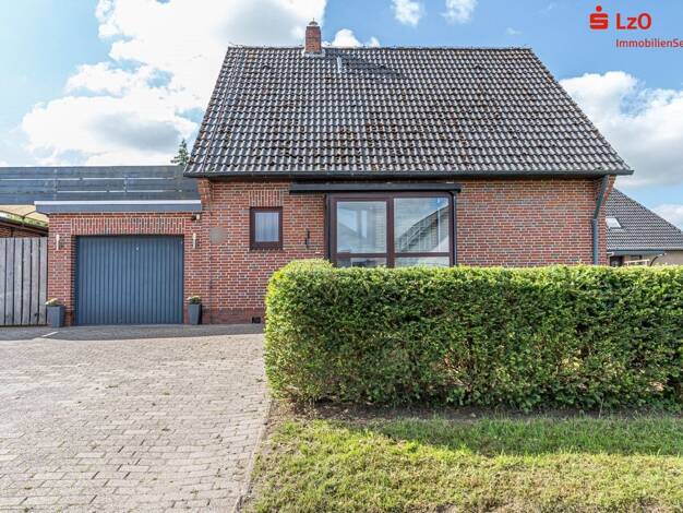 Einfamilienhaus zum Kauf 199.000 € 5 Zimmer 106,9 m² 836 m² Grundstück Rodenkirchen Stadland 26935