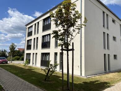 Wohnung zur Miete 753 € 3 Zimmer 76,8 m² Dachgeschoss, 3. Geschoss frei ab sofort In der Hut 6 Baiersdorf Baiersdorf 91083
