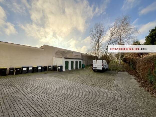 Mehrfamilienhaus zum Kauf als Kapitalanlage geeignet 635.000 € 305 m² 840 m² Grundstück Falkensee 14612