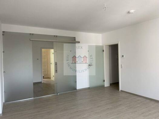 Wohnung zur Miete - Erstbezug 688 € 3 Zimmer 86 m² EG Innenstadt Zwickau 08056