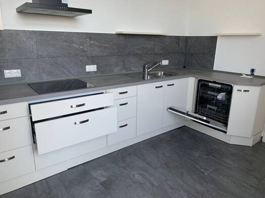 Wohnung zur Miete 750 € 4 Zimmer 77 m² 2. Geschoss frei ab 01.10.2026 Bretzelnweg Düren 52353