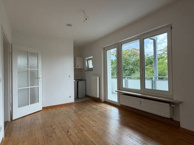 Wohnung zur Miete 386 € 1 Zimmer 29 m² 3. Geschoss frei ab 15.09.2026 Gebbertstraße 158 Erlangen-Süd Erlangen 91058