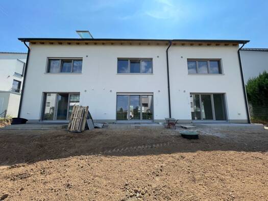Reihenmittelhaus zum Kauf provisionsfrei 729.700 € 5 Zimmer 135,1 m² 186 m² Grundstück frei ab sofort Ladenburg 68526