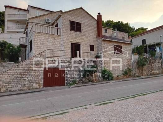 Haus zum Kauf 450.000 € 8 Zimmer 182 m² Pučišća