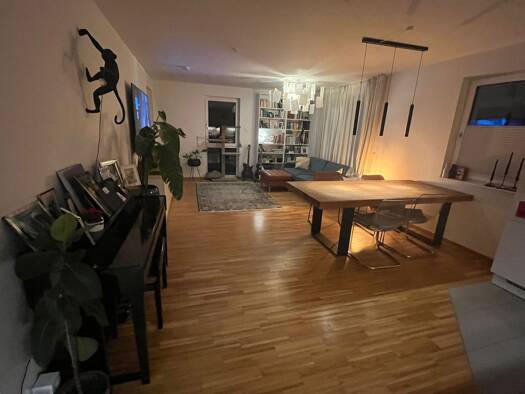 Wohnung zur Miete 1.050 € 3 Zimmer 90 m² Geschoss EG/3 frei ab 01.04.2026 Coburg 96450