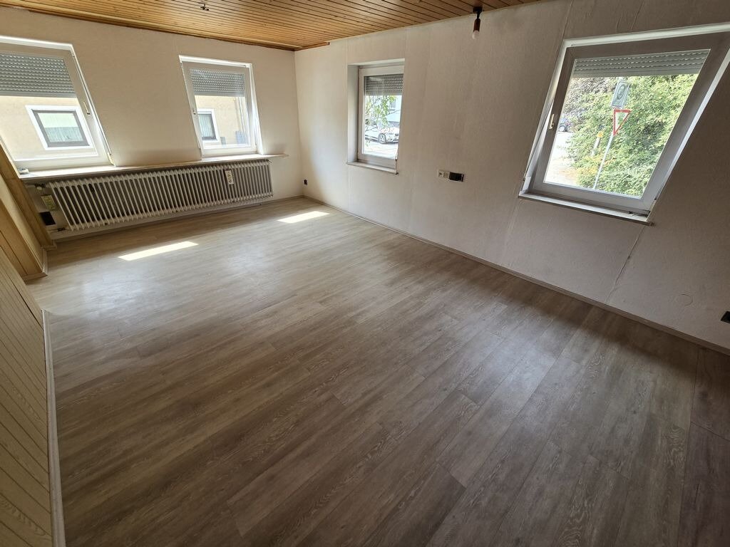 Mehrfamilienhaus zum Kauf 330.000 € 8 Zimmer 260 m²<br/>Wohnfläche 200 m²<br/>Grundstück Bolheim Herbrechtingen 89542