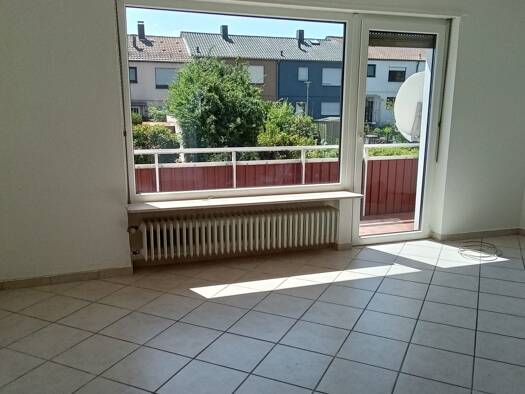 Wohnung zur Miete 530 € 2 Zimmer 65 m² Geschoss 1/2 frei ab sofort St. Ingbert Sankt Ingbert 66386