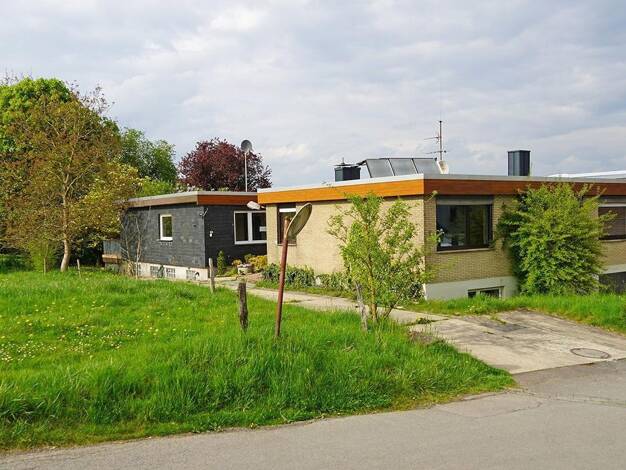 Bungalow zum Kauf provisionsfrei 525.000 € 5 Zimmer 170,8 m² 3.806 m² Grundstück Untersteinbach 1 Asselborn Bergisch Gladbach 51429