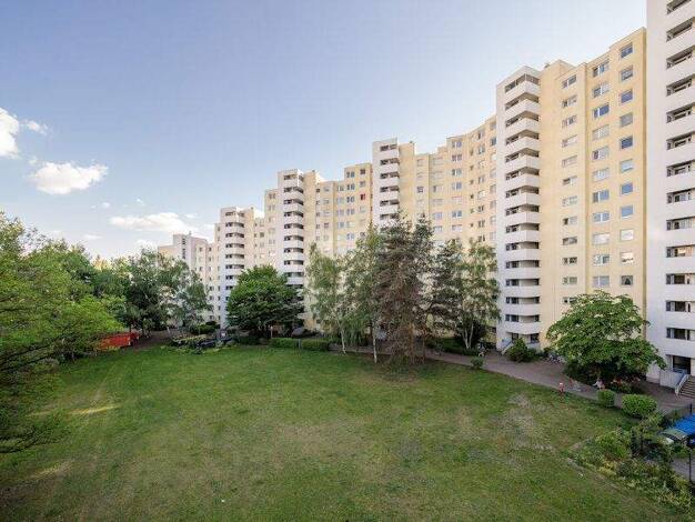 Wohnung zur Miete 496 € 2 Zimmer 67,8 m² 13. Geschoss frei ab sofort Paul-Gerhardt-Ring 13a Spandau Berlin 13589