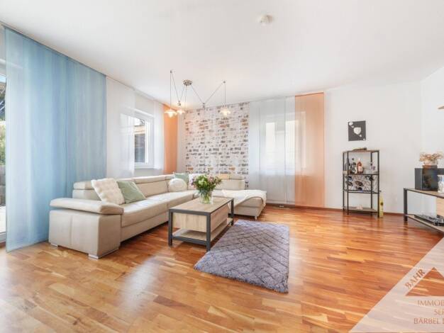 Einfamilienhaus zum Kauf 849.000 € 7,5 Zimmer 178 m² 691 m² Grundstück Pfullingen 72793