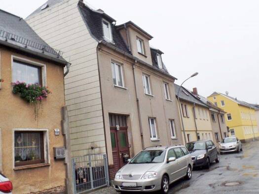Mehrfamilienhaus zum Kauf provisionsfrei 63.000 € 5 Zimmer 120 m² 150 m² Grundstück frei ab sofort Greiz 07973