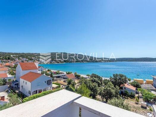 Haus zum Kauf 1.000.000 € 11 Zimmer 507 m² Sevid Marina