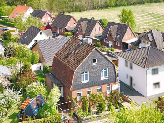 Einfamilienhaus zum Kauf 520.000 € 7 Zimmer 145 m² 482 m² Grundstück Russee Russee 24111