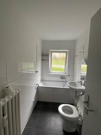 Wohnung zur Miete 389 € 3 Zimmer 55,1 m² EG Berliner Straße 25 Plettenberg Plettenberg 58840