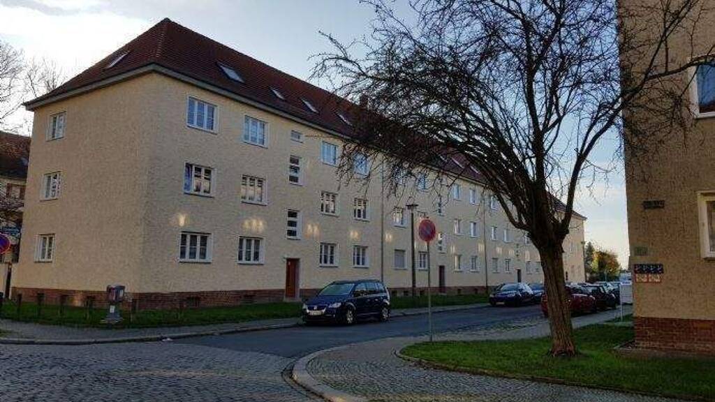 Wohnung zur Miete 546 € 4 Zimmer 84 m² 3. Geschoss frei ab sofort Curiestraße 36c Neue Neustadt Magdeburg 39124