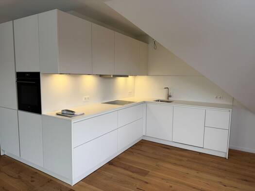 Wohnung zur Miete 1.480 € 3 Zimmer 80 m² 3 Geschosse frei ab sofort Wedel 22880