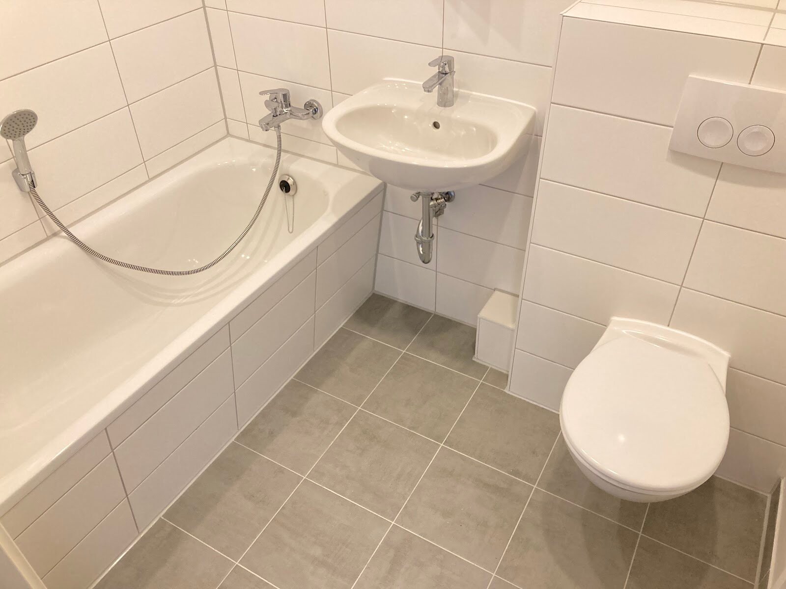 Wohnung zur Miete 235 € 1 Zimmer 33,5 m²<br/>Wohnfläche 2.<br/>Geschoss Gneisenauring 25 Gneisenauring Magdeburg 39130