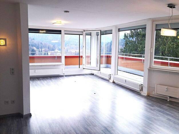 Penthouse zum Kauf provisionsfrei 370.000 € 3,5 Zimmer 120 m² Oswald-Zobel-Straße 11 Bad Herrenalb 76332