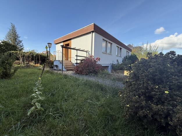 Bungalow zum Kauf 390.000 € 5 Zimmer 122,6 m² 613 m² Grundstück Eutritzsch Leipzig 04129