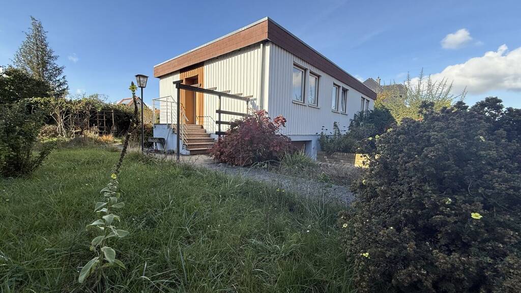 Bungalow zum Kauf 390.000 € 5 Zimmer 122,6 m² 613 m² Grundstück Eutritzsch Leipzig 04129