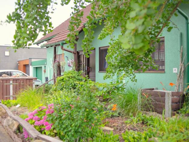 Mehrfamilienhaus zum Kauf provisionsfrei 649.950 € 8 Zimmer 226 m² 546 m² Grundstück Fußgönheim 67136