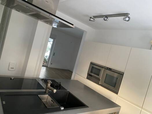 Einfamilienhaus zur Miete 1.950 € 4 Zimmer 119 m² 650 m² Grundstück frei ab sofort Ellerbek 25474