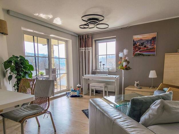 Maisonette zum Kauf provisionsfrei 200.000 € 4 Zimmer 93 m² 1. Geschoss frei ab 01.09.2026 Schwarzenberg 08340