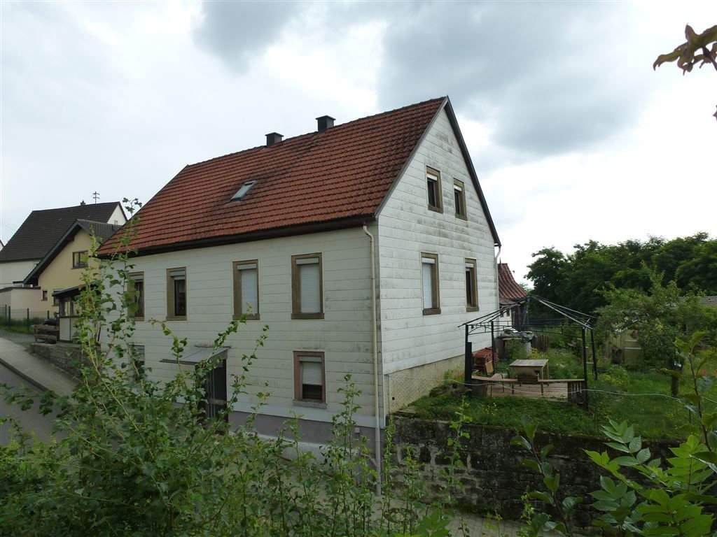 Einfamilienhaus zum Kauf 189.000 € 5 Zimmer 135 m²<br/>Wohnfläche 561 m²<br/>Grundstück Hohenstadt Bad Wimpfen 74206