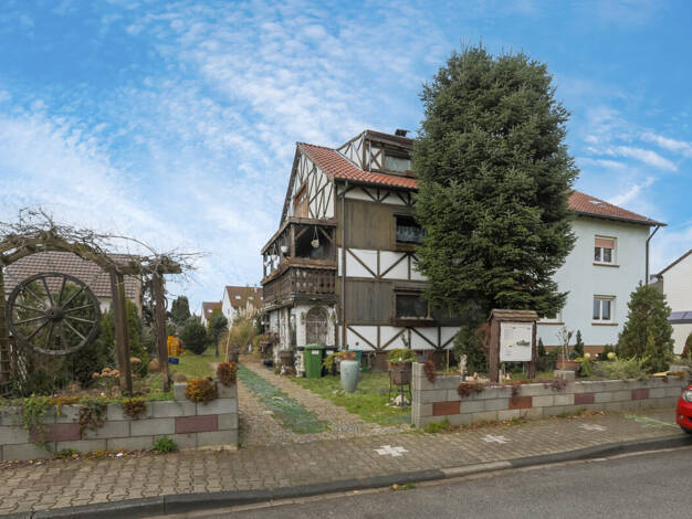 Mehrfamilienhaus zum Kauf 310.000 € 7 Zimmer 108,4 m² 528 m² Grundstück Forchheim Rheinstetten / Forchheim 76287
