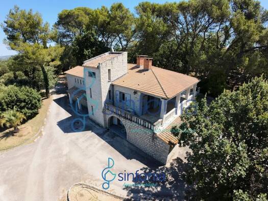 Haus zum Kauf 580.000 € 246 m² 6.757 m² Grundstück Centre Est Uzès 30700