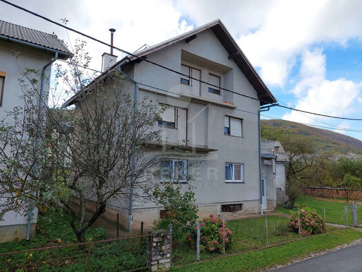 Einfamilienhaus zum Kauf 103.000 € 8 Zimmer 240 m² 740 m² Grundstück Plitvička Jezera