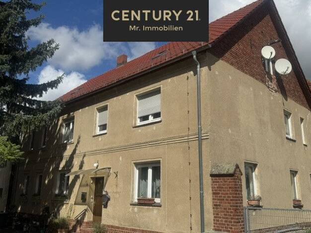 Mehrfamilienhaus zum Kauf 179.000 € 10 Zimmer 250,7 m² 4.960 m² Grundstück frei ab sofort Sernow Niederer Fläming 14913