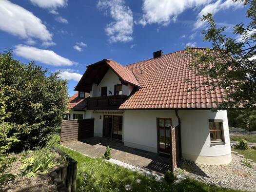 Einfamilienhaus zum Kauf 850.000 € 8 Zimmer 266 m² 693 m² Grundstück Landshut 84036