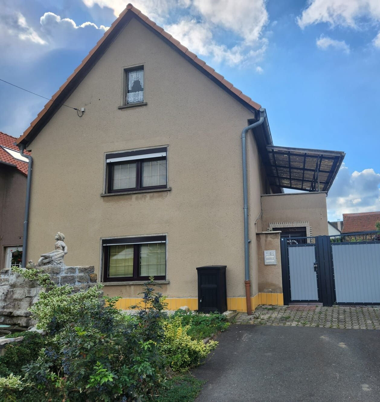 Einfamilienhaus zum Kauf 259.000 € 7 Zimmer 216 m²<br/>Wohnfläche 1.509 m²<br/>Grundstück Obernissa Mönchenholzhausen 99198