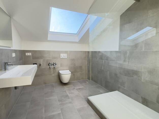 Wohnung zur Miete 990 € 3 Zimmer 71 m² Dachgeschoss, 4. Geschoss Hohenstaufenstr. 56 Nordstadt Pforzheim 75177
