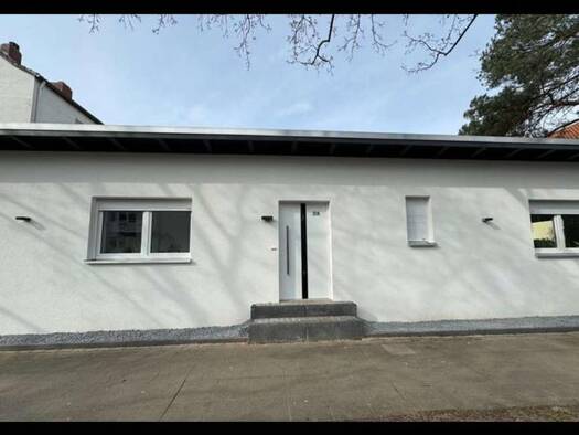 Einfamilienhaus zur Miete 1.575 € 3 Zimmer 97 m² 100 m² Grundstück frei ab 01.05.2026 Donaustraße 20 A Döhren Hannover 30519